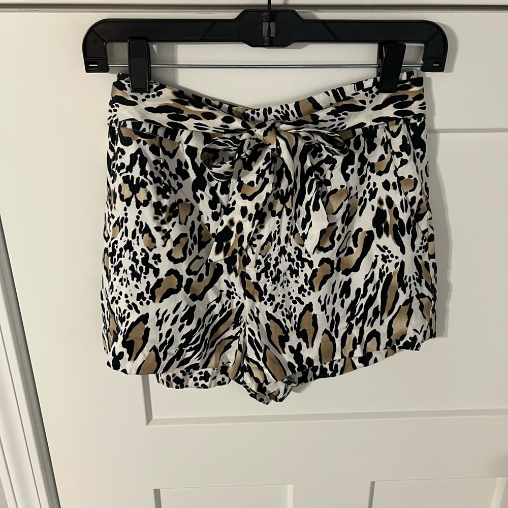 Bebe High Waist leopard print Shorts